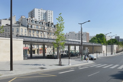 PARIS –Tramway T3 de la porte d’Ivry à la porte de Charenton équipe Moe : Agence Devillers et associés mandataire- Corajoud-Salliot-Taborda (Y.Salliot, directeur de projet)-Arcadis-Coteba-A.Argod– Moa : ville de Paris/mission tramway – 2007 – 2012